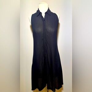 CUPIO BLACK LOOSE FITTING SLEEVELESS DRESS WITH COLLAR & BUTTON-DOWN FRONT